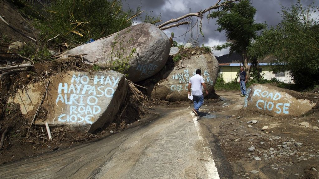  Proyectan uso de explosivos para remover rocas en la PR-191 de Naguabo 
