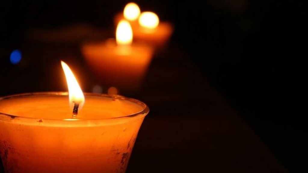  FOTO: A punto de ser incinerada, su marido descubre que est&aacute; viva 