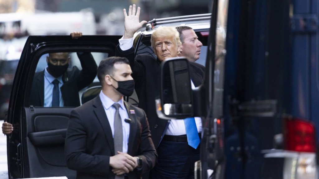  El fiscal que investiga a Trump en Nueva York dejar&aacute; el cargo a final de a&ntilde;o 