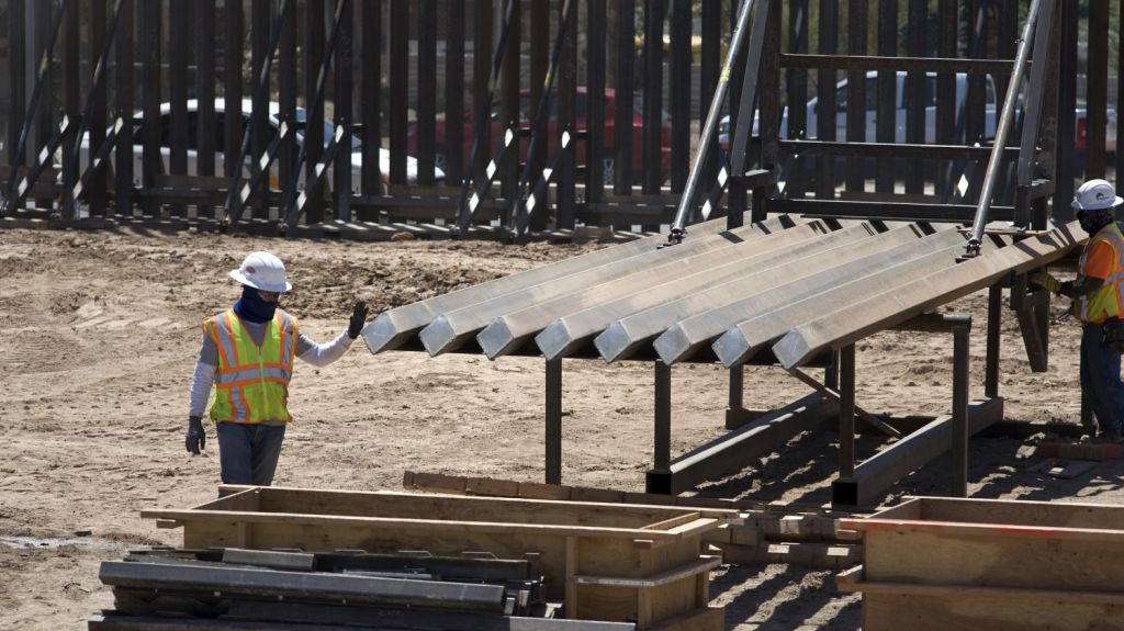  Trump expresa su apoyo a ley con fondos para el muro que se vota hoy 