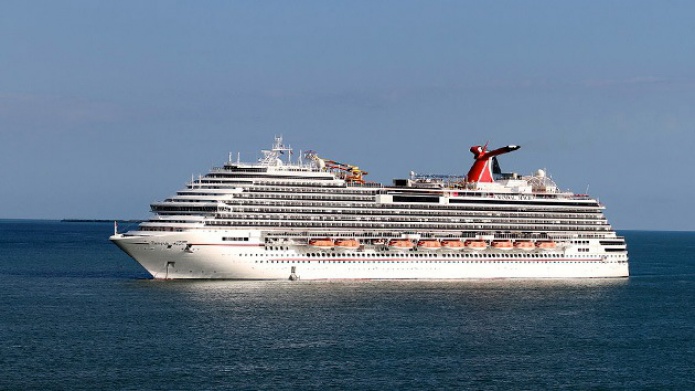 Un reportero atrapado en el 'crucero del Ã©bola' revela detalles de la vida a bordo