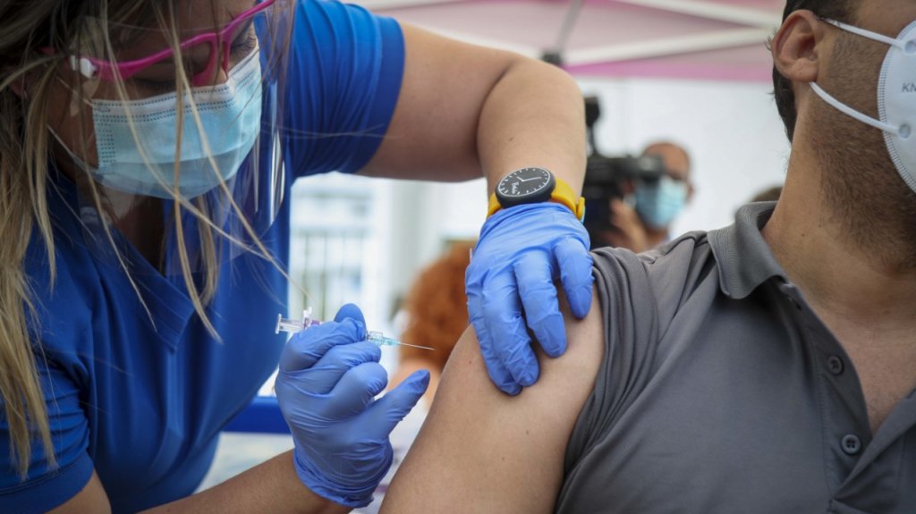  La FDA aprueba dosis pedi&aacute;trica para ni&ntilde;os de 5 a 11 a&ntilde;os de la vacuna de Pfizer 