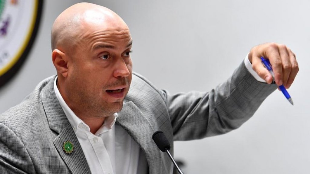  Buscan renombrar edificio que recuerda a un esclavista para homenajear a maestra artesana negra 