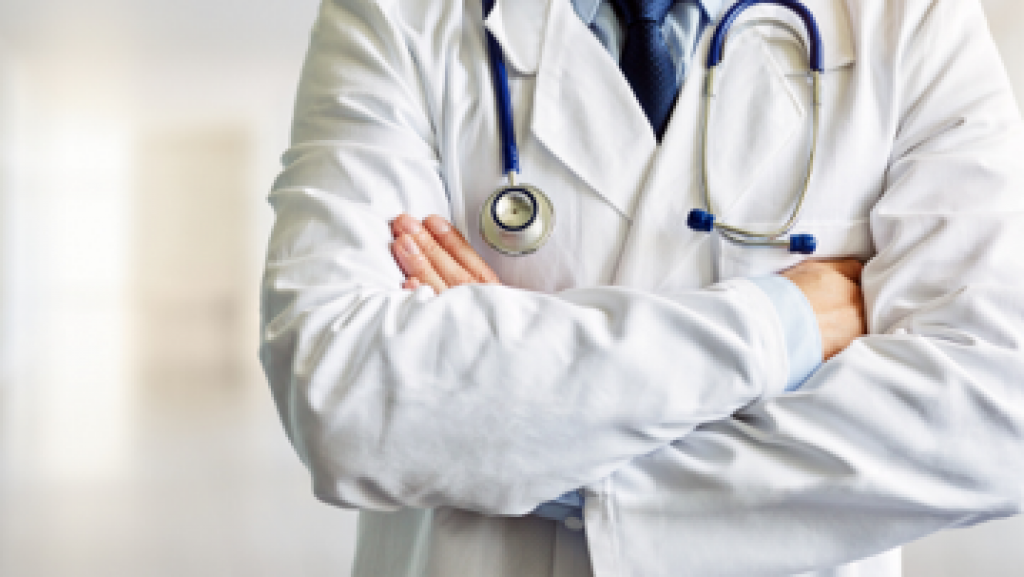  Le roban arma de fuego a m&eacute;dico mientras realizaba consultas en hospital de Trujillo Alto 