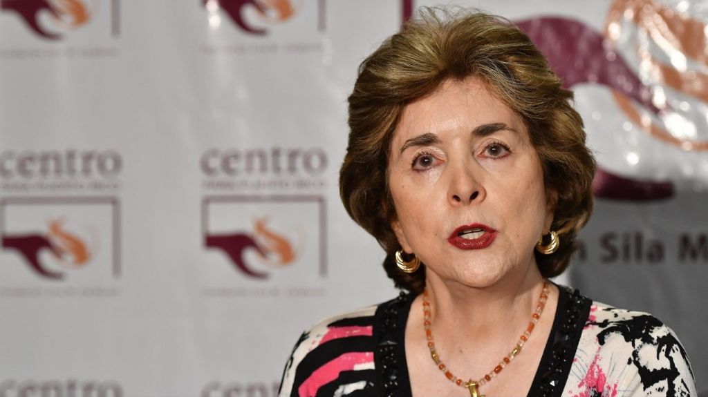  Sila Mar&iacute;a Calder&oacute;n reacciona a &ldquo;espect&aacute;culo de arrestos&rdquo; 