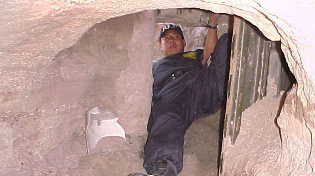  Agentes de EEUU y M&eacute;xico descubren en Arizona supuesto t&uacute;nel del narcotr&aacute;fico 