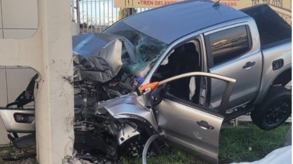  Accidente de auto de car&aacute;cter fatal en la marginal de la Baldorioty 
