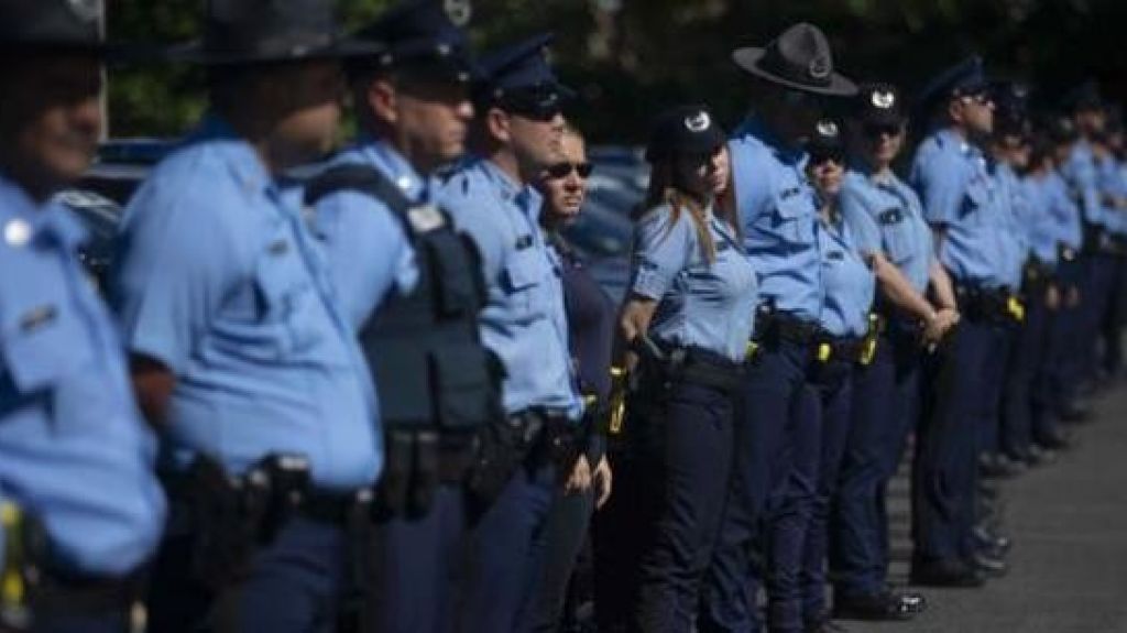  Radican proyecto para que polic&iacute;as puedan acumular sin l&iacute;mite su licencia de enfermedad 