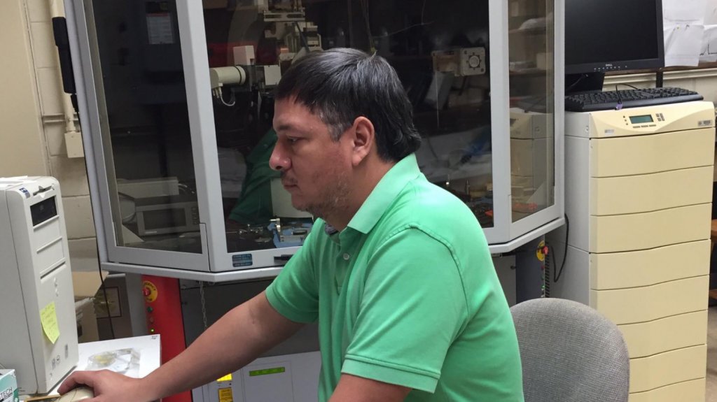  Puertorrique&ntilde;o desarrolla dispositivo que permitir&iacute;a construcci&oacute;n de computadoras que operar&iacute;an emulando el cerebro 