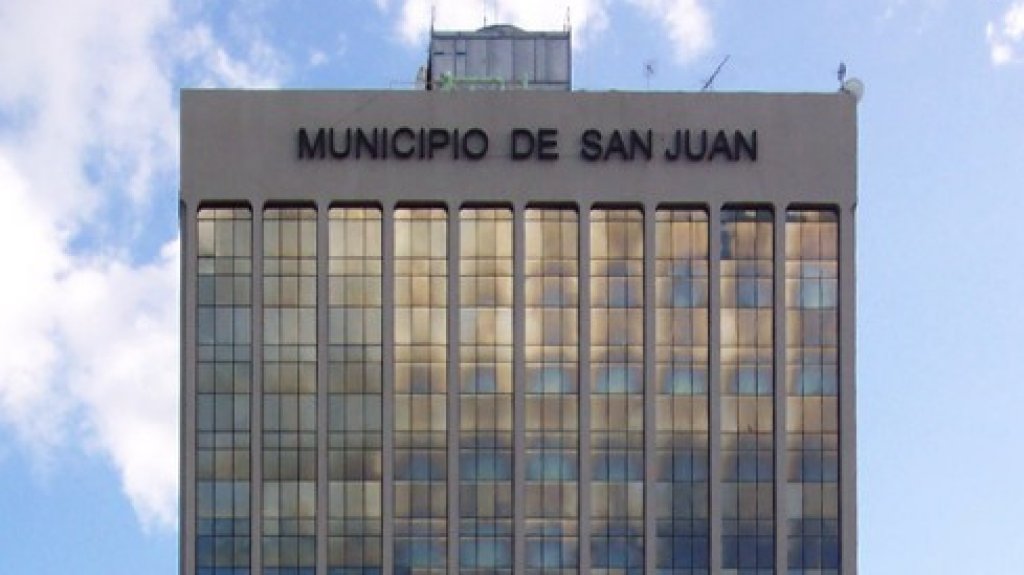  Cierra Torre Municipal de San Juan por reparaci&oacute;n del aire acondicionado 
