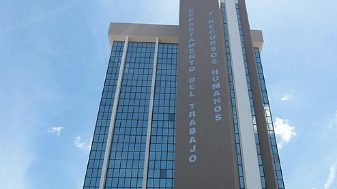 Departamento del Trabajo y UGT firman Convenio Colectivo