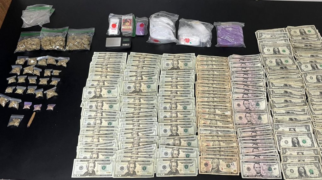  Cuatro arrestados y dos menores intervenidos durante operativo antidrogas en Can&oacute;vanas 