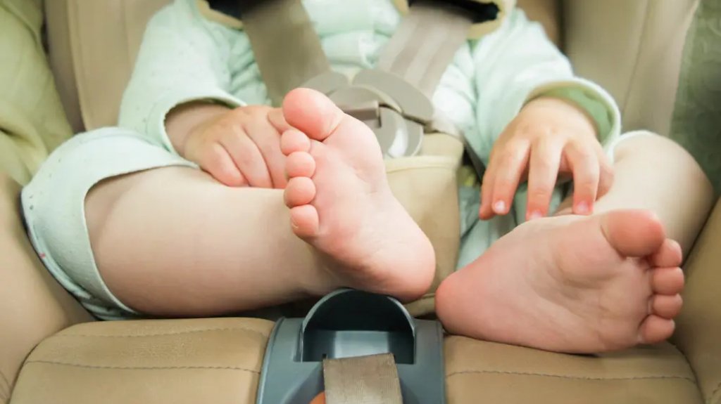  Beb&eacute; de 6 meses lanzado al suelo durante carjacking en Caguas 