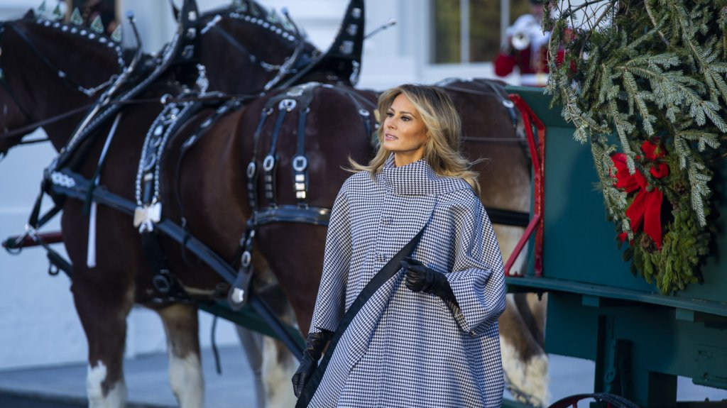  Melania lamenta la muerte de asaltantes al Capitolio y critica los &ldquo;chismes&ldquo; 