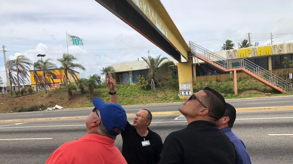  Conductores pendientes demoler&aacute;n el puente peatonal de la carretera # 2 en Arecibo 