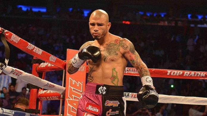 Gana Cotto en el round 12 por  decisiÃ³n 