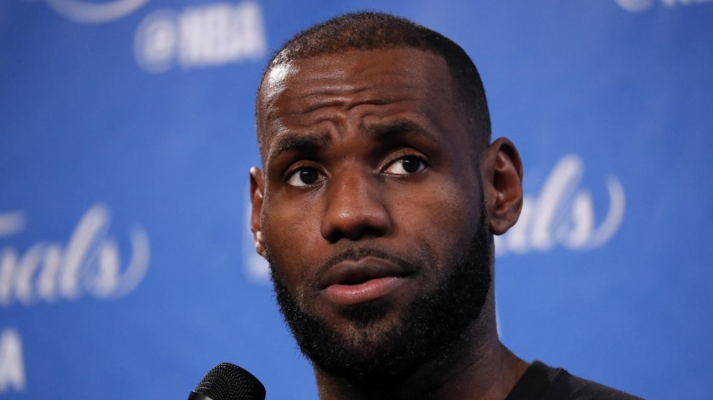 James y los Cavaliers acaban con la racha ganadora de los Bulls