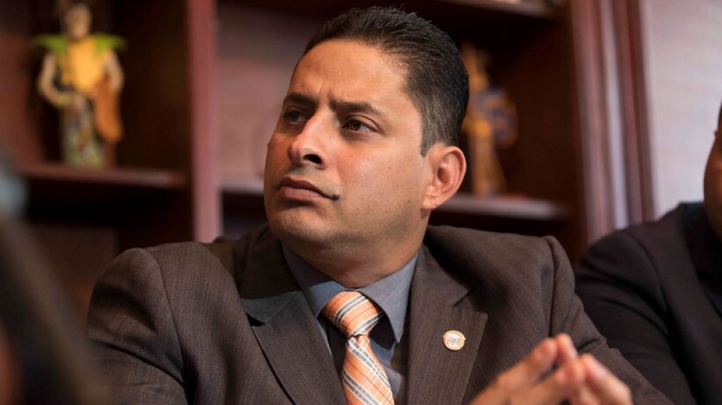  Arecibo instalar&aacute; tensores en cerca de un millar de propiedades con techos de zinc para afrontar el pico de la temporada de huracanes 