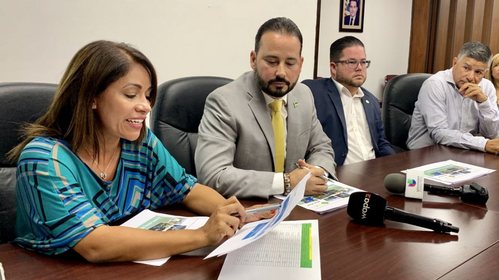  Alcaldes asociados apuntan ineficiencia del gobierno central a dos a&ntilde;os del paso del hurac&aacute;n Mar&iacute;a 