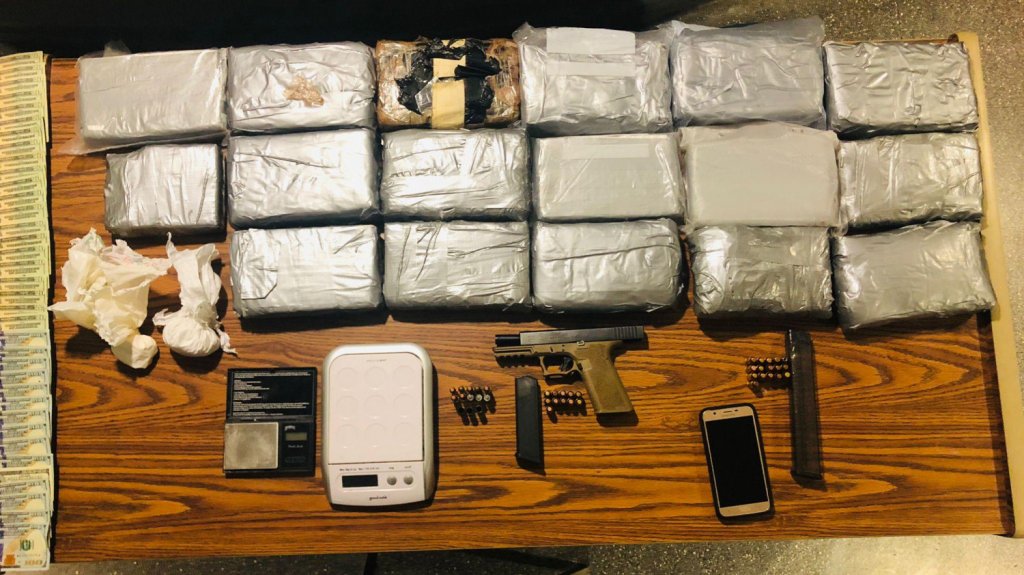  Ocupan 17 kilos de coca&iacute;na y arrestan a una mujer y dos hombres en Humacao 