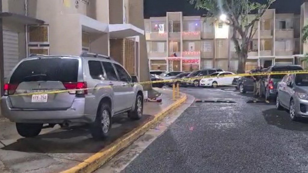  Video: Sin identificar hombre que muri&oacute; acribillado a tiros anoche en San Juan 