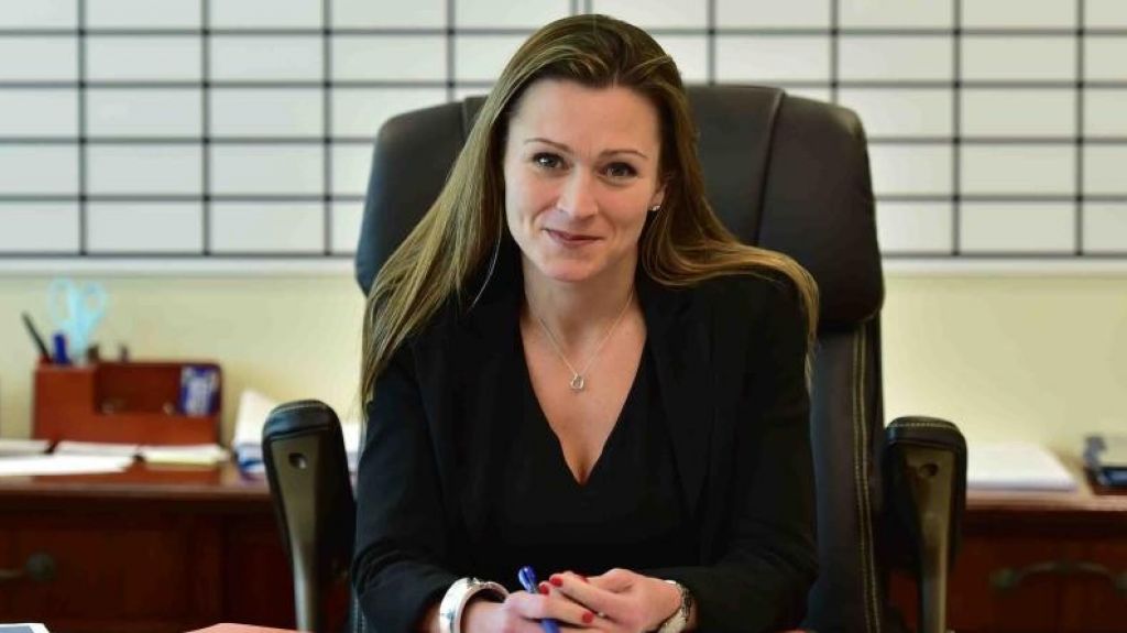  Keleher quiere $1.2 billones m&aacute;s en presupuesto para Educaci&oacute;n 