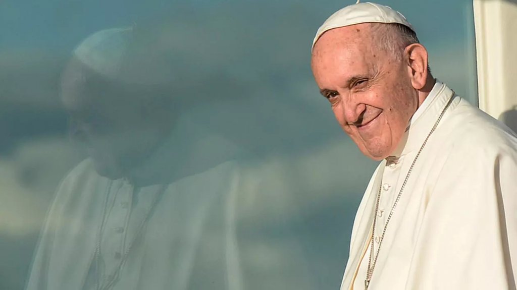  Francisco pide que todos tengan acceso a la vacuna en su mensaje de Navidad 