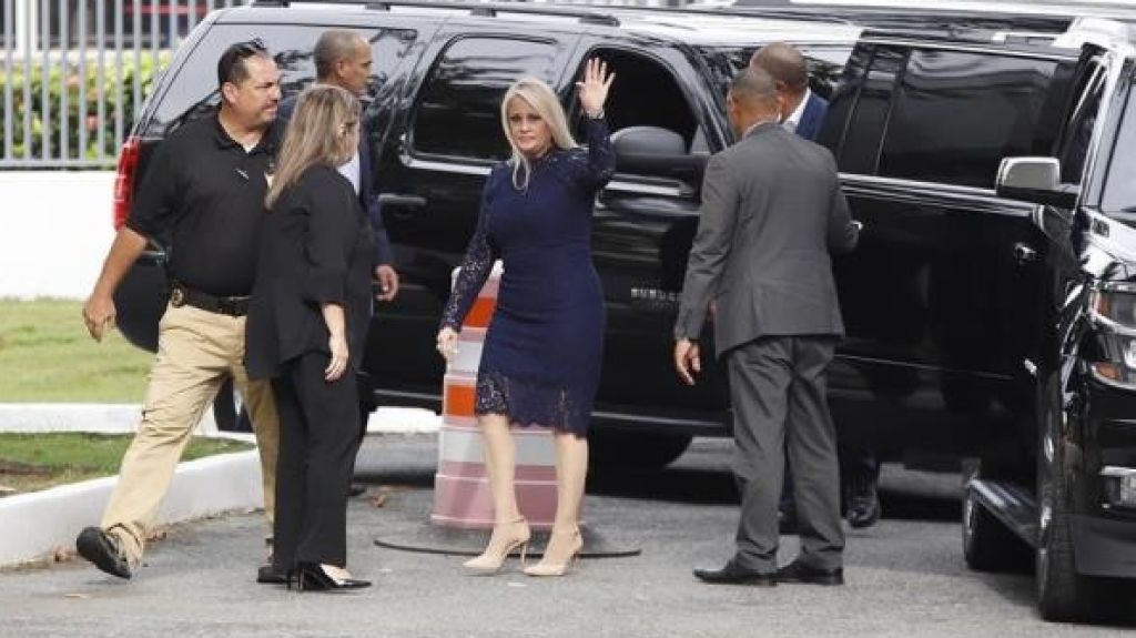  Gobernadora de P.Rico dice que los funcionarios deben mantener la prudencia 