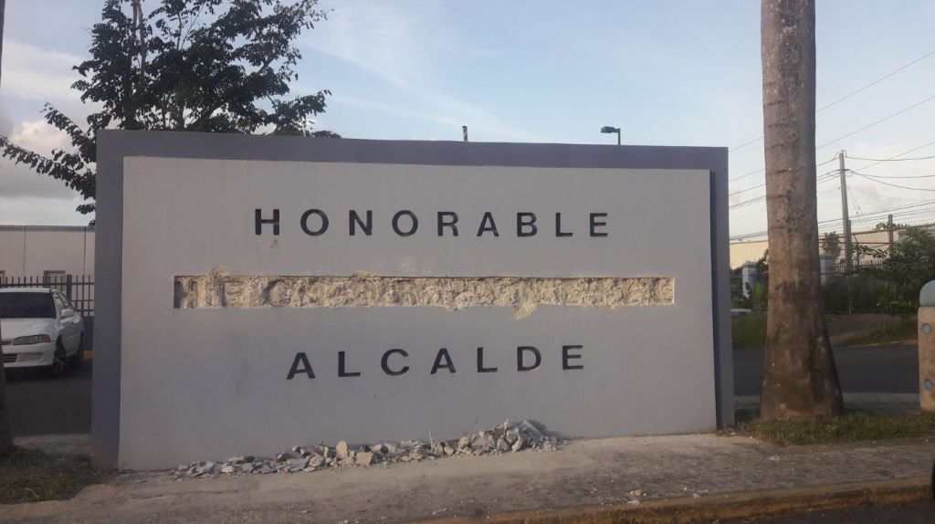  Invierten miles en demoler estructuras con el nombre de H&eacute;ctor O'Neill. 