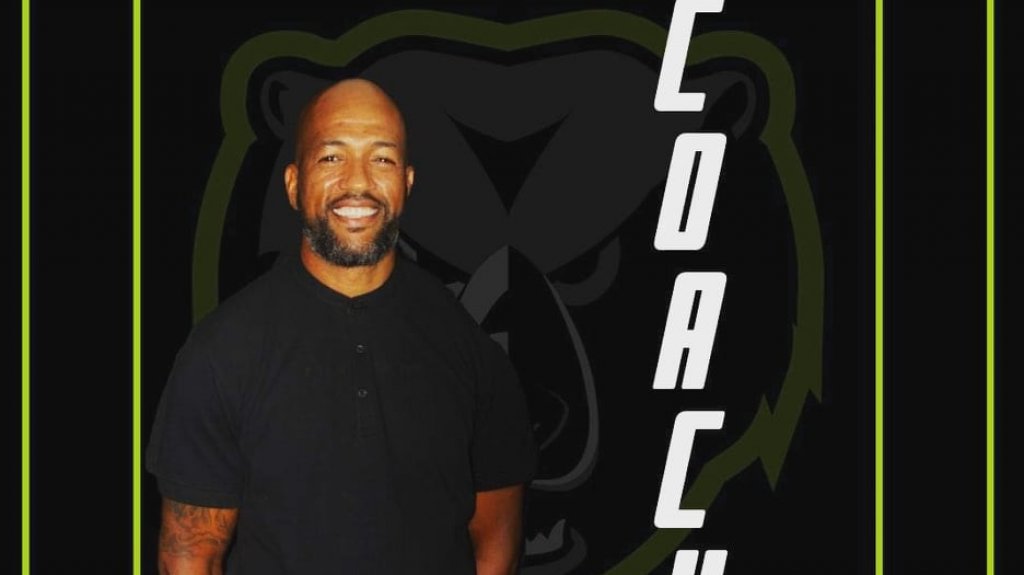  Los Grises de Humacao anuncian a Carlos Escalera como nuevo dirigente 