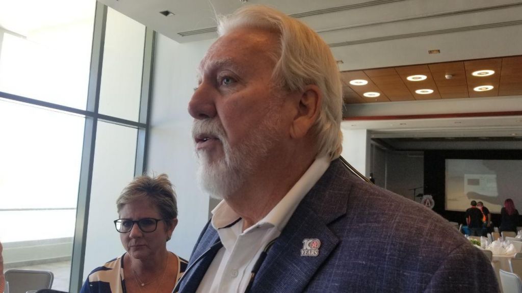  Contratistas Generales alegan discrimen de la AEE con contratistas locales 