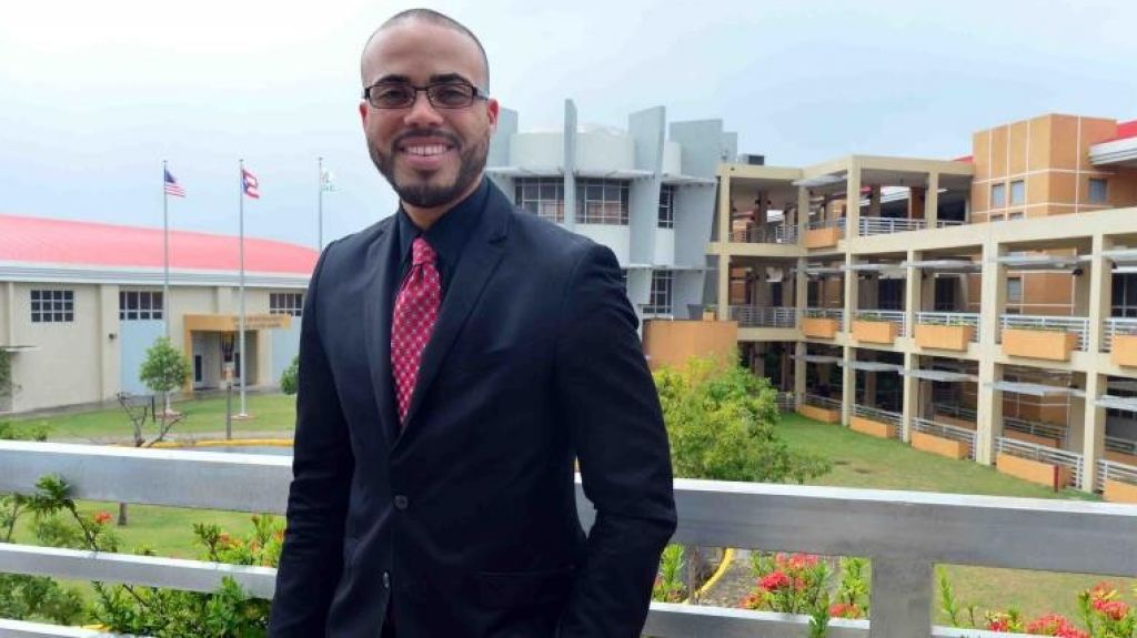  Le dan las gracias y aceptan la renuncia del secretario de Recreaci&oacute;n y Deportes 