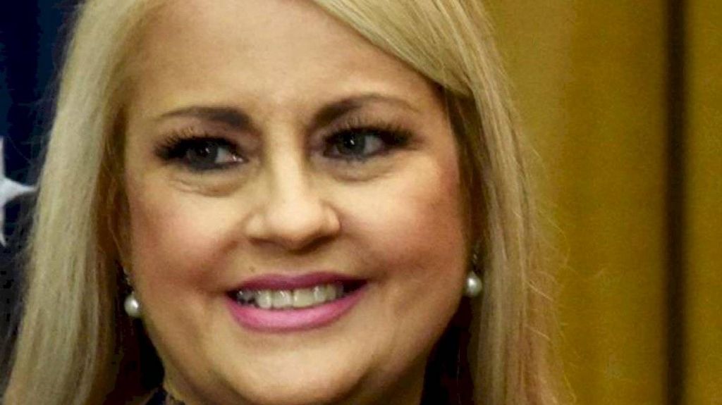  Gobernadora anuncia que hoy depositaron otra ronda del incentivo de 1,200 