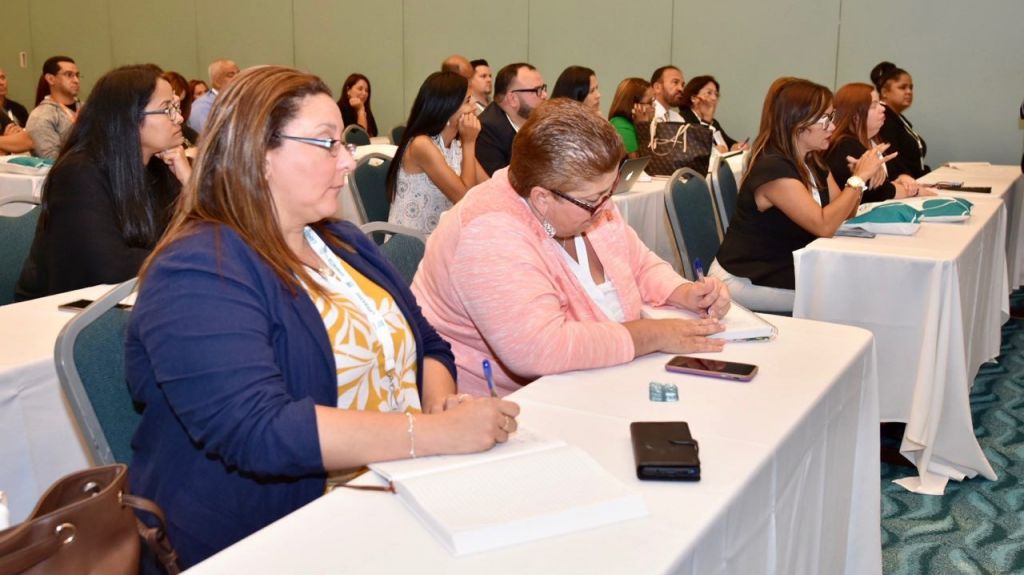  Educaci&oacute;n capacita a directores y gerentes escolares para el pr&oacute;ximo a&ntilde;o escolar 