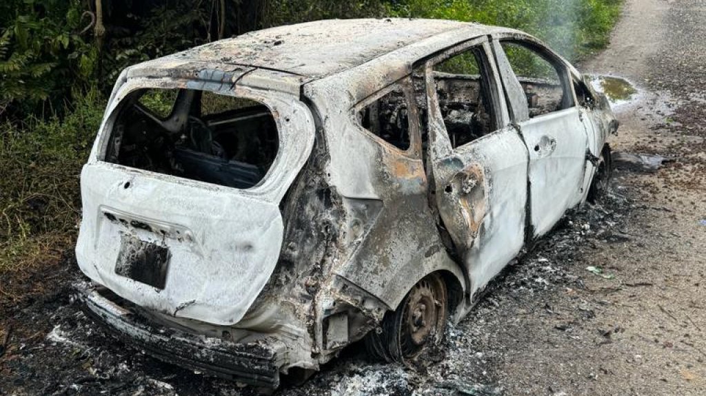  Hallan veh&iacute;culo incendiado en Hatillo 