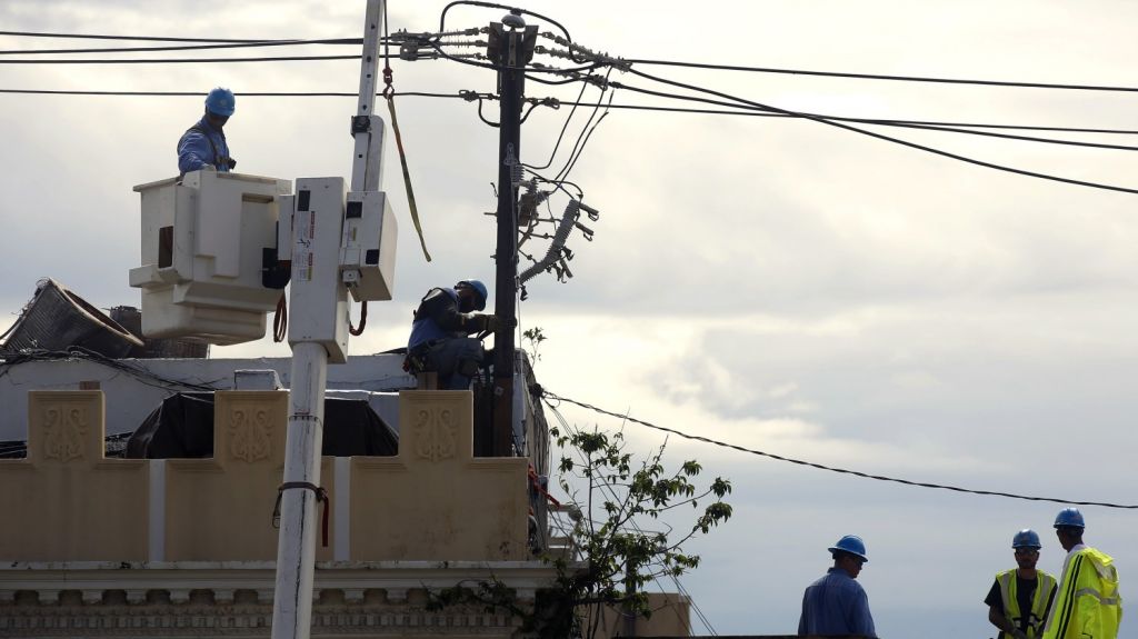  El 58% de Puerto Rico cuenta con electricidad, afirma el director de agencia 