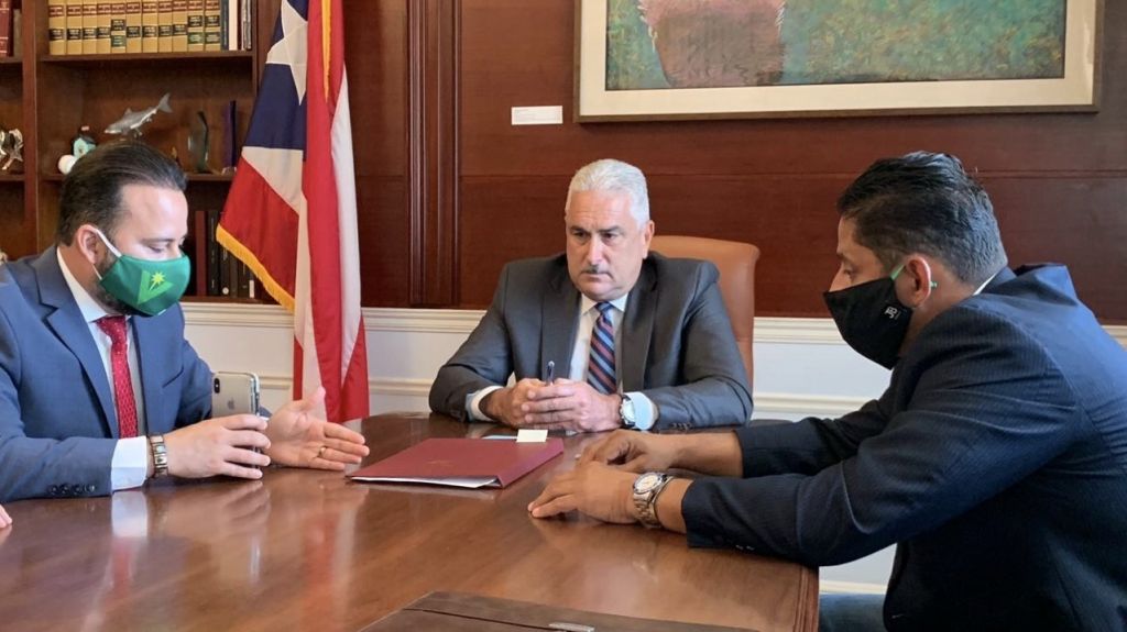  Alcaldes asociados y federados se re&uacute;nen con l&iacute;deres legislativos para discutir el C&oacute;digo Municipal 