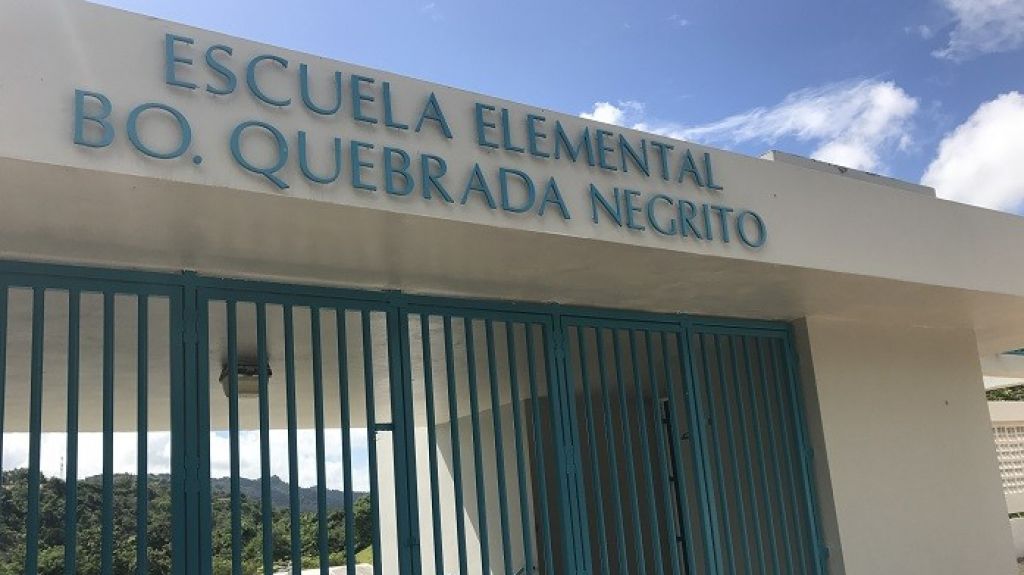  Escalan por segunda vez en la semana una escuela en Trujillo Alto y se llevan 20 computadoras portátiles 