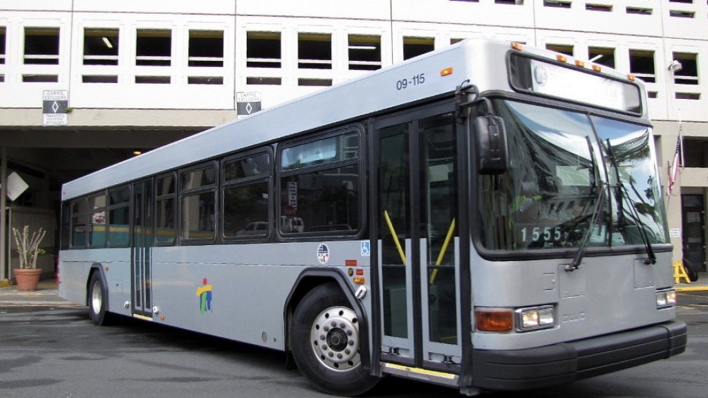  Detallan medidas de protecci&oacute;n por el reinicio de la AMA y el Tren Urbano este lunes 