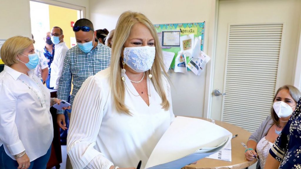  Gobernadora destaca participaci&oacute;n femenina en comicios 