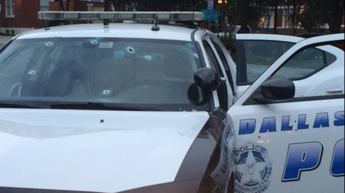 Ataque armado contra el cuartel de la policÃ­a de Dallas