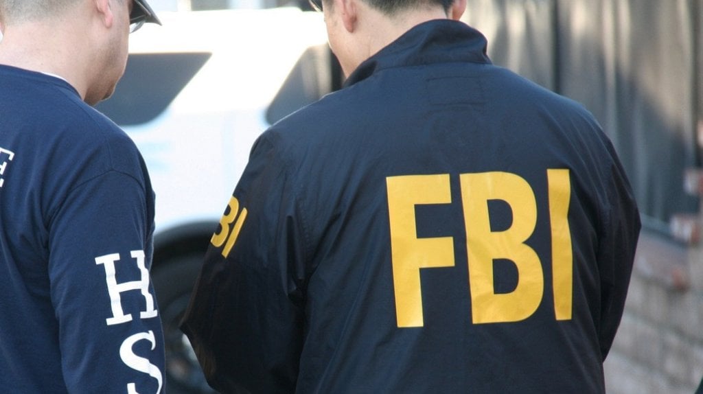  Federales arrestan a dos municipales de Toa Altapordrogas 