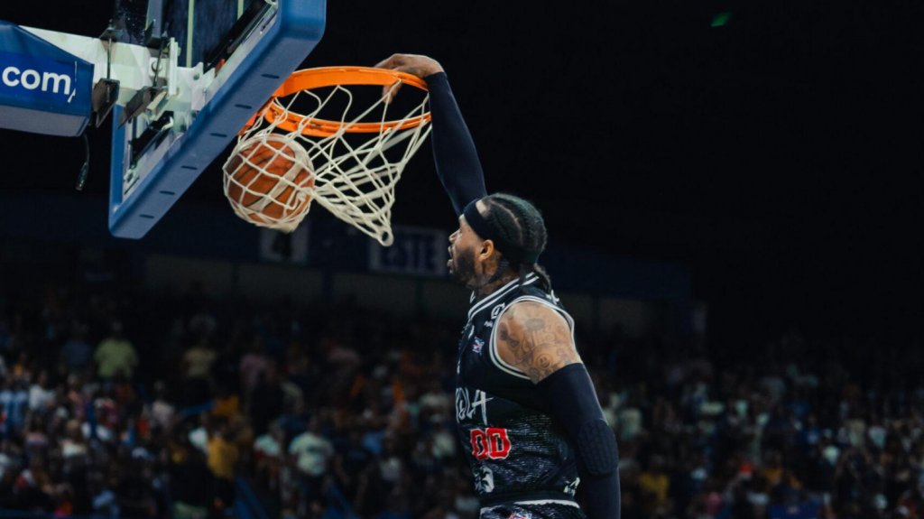  Gigantes le dan paliza a los Vaqueros 