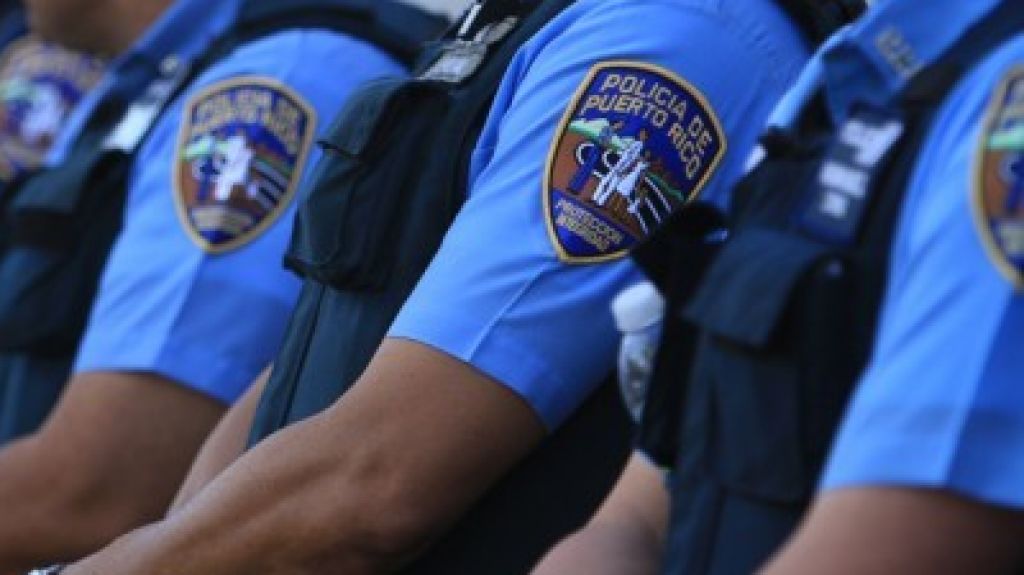  Tres polic&iacute;as detienen a tres individuos que intentaron asaltarlos en R&iacute;o Grande 