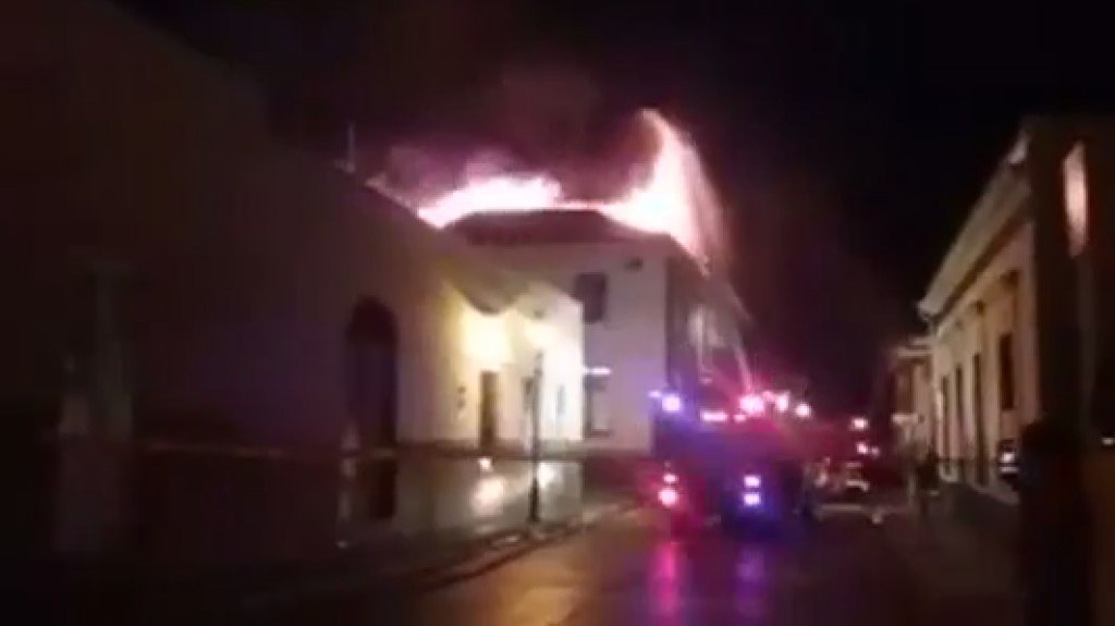  Video del violento incendio en Ponce  
