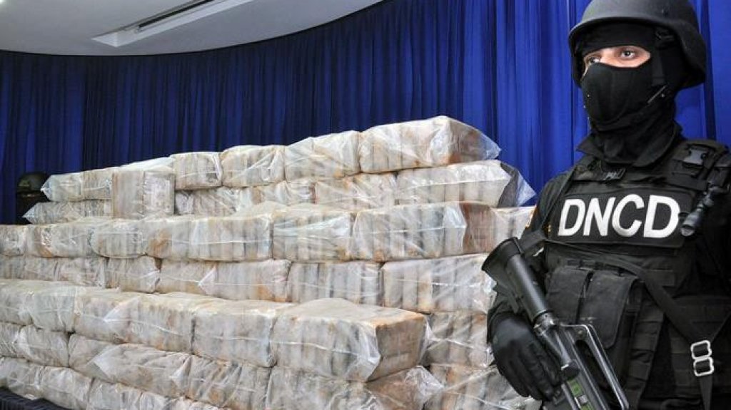  Fiscalía pide un año de prisión preventiva contra 10 hombres acusados de traficar 121 paquetes de cocaína 