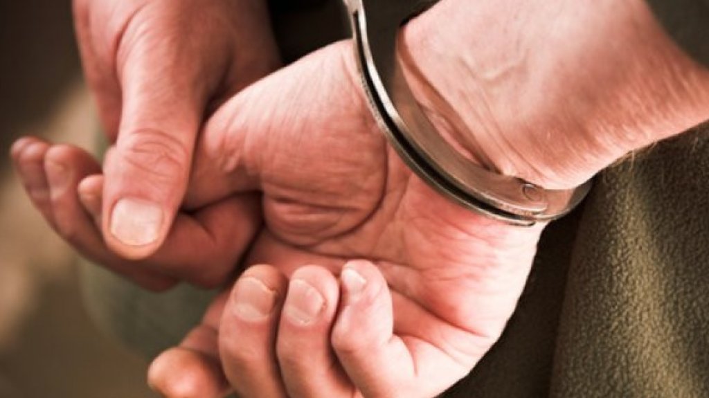  Arrestan hombre de 72 a&ntilde;os que amenaz&oacute; de muerte a su vecino en Bayam&oacute;n 