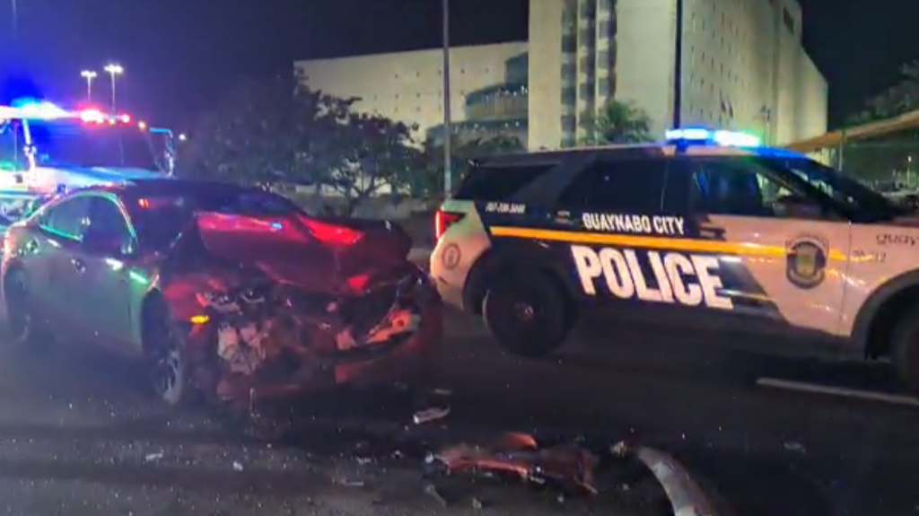  Video: Accidente con menores heridos frente a la c&aacute;rcel federal 