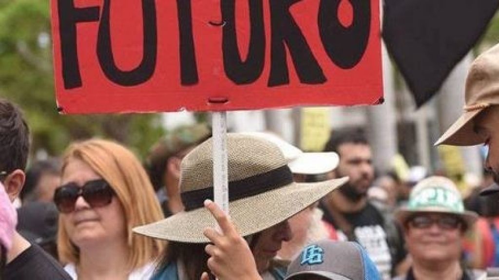  Organizaciones apoyan paro de maestros 