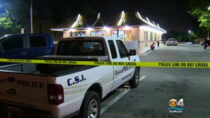 ExtraÃ±o incidente provoca tiroteo en ventanilla de un McDonald's en Florida